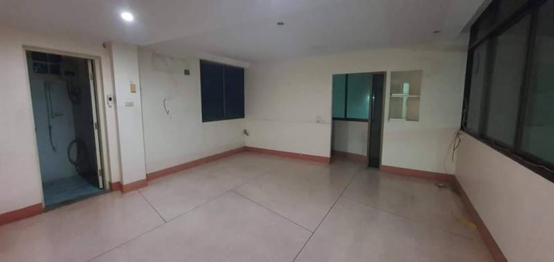 รหัสทรัพย์ R3029 ให้เช่า อาคารพาณิชย์ 4ชั้น พร้อมที่ดินและโกดัง ริมถนนพระราม 3 บางคอแหลม