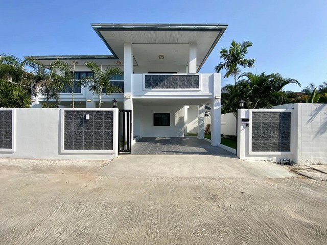 ขายบ้านพูลวิลล่าหรู พัทยาฝั่งทะเลจอมเทียน ซอยชัยพฤกษ์ ห่างจากหาดจอมเทียน เพียง 5 นาที