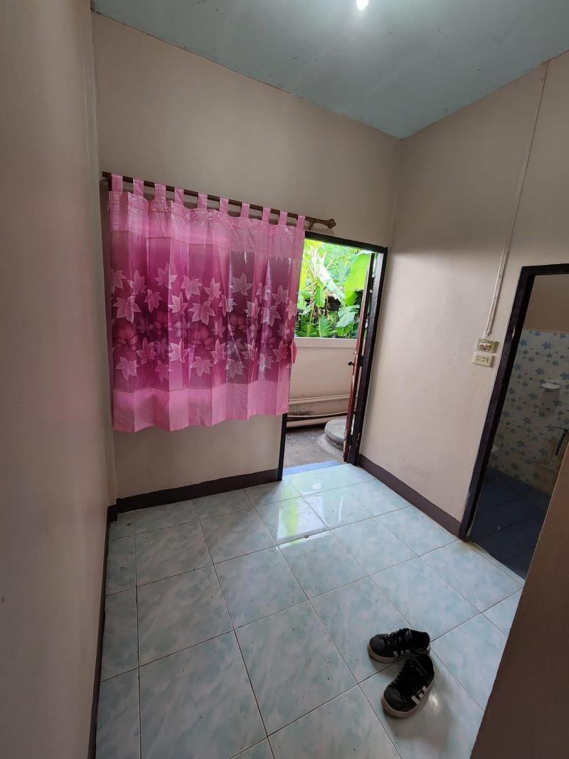 ขายหอพักสันผีเสื้อ พร้อมคนเช่า บนที่ดิน 75 ตารางวา 4ห้องนอน เต็มตลอดทั้งปี