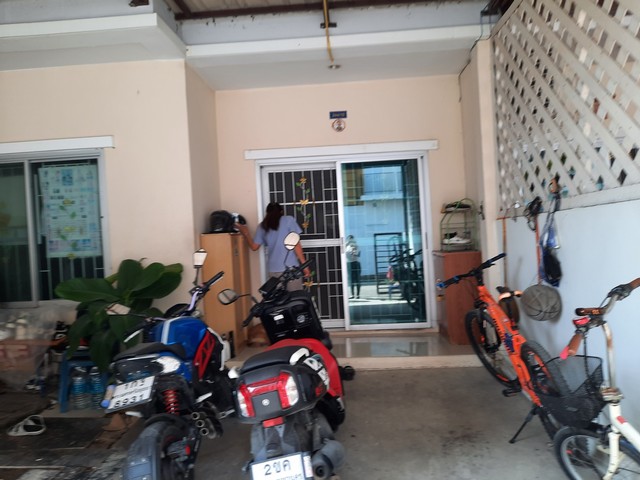 ขายม.ราชพฤกษ์ ประตูน้ำพระอินทร์ เฟส 2 ซ.1 ทาวน์เฮาส์  2 ชั้น ใกล้ประตูน้ำพระอินทร์ราชา