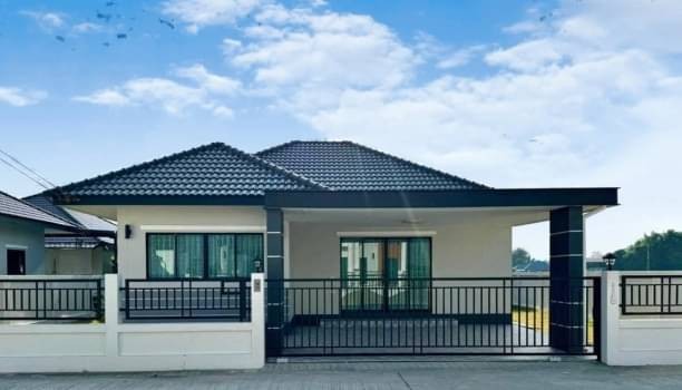 โซนดอยสะเก็ด ขาย 2.39 ล้าน 50 ตรว. บ้านสร้างใหม่ชั้นเดียว สไตล์ปั้นหยา ใกล้ตลาดท่ารั้ว 5 นาที เข้าเมืองง่าย เพียง 15 นาที