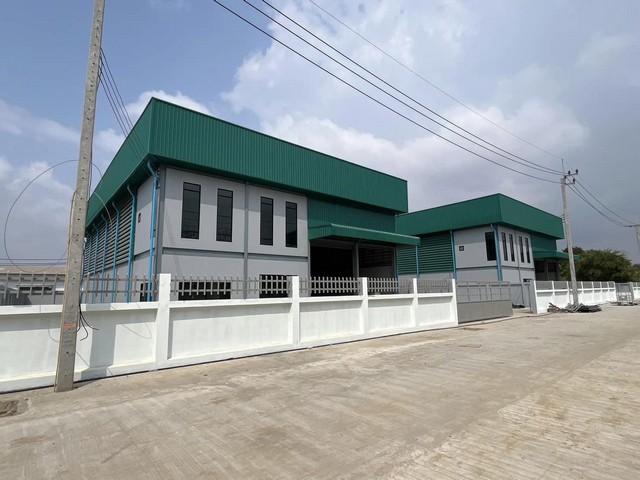 ให้เช่าโกดั งพร้อมสำนักงาน 2 ชั้น ซอยบางปลา 2 เทพารักษ์ สมุทรปราการ เนื้อที่ 1 ไร่ พื้นที่รวม 1690 ตร.ม พื้นที่โกดัง 650 ตรม.