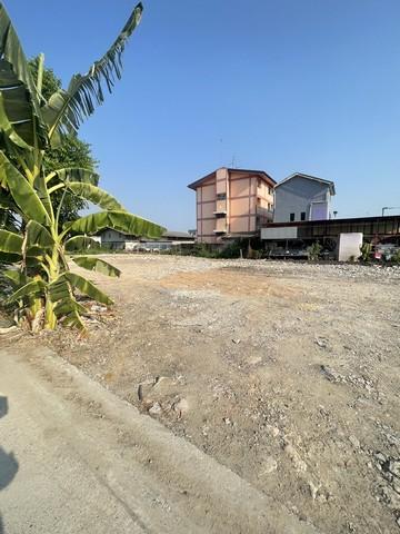 ให้เช่าที่ดิน ถนนรามอินทรา 109 พระยาสุเรนทร์ 22 เนื้อที่  347 ตรว. หน้ากว้าง 61 เมตร ลึก 23 เมตร ใกล้ แฟชั่นไอส์แลนด์ ที่ดินถมแล้ว