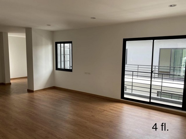 โฮมออฟฟิศ 5 ห้องนอน 7 ห้องน้ำ ใกล้ Mega Bangna THE BEST VILLA **เหมาะสำหรับครอบครัว ธุรกิจ และการอยู่อาศัย**