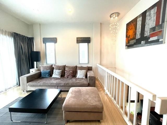 PB4040 ขายทาวน์โฮม 3ชั้น กรุงเทพกรีฑาซอย7 โครงการ ทาวน์ พลัส หัวหมาก บ้านหลังมุม เขตบางกะปิ