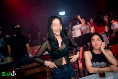 เซ้ง ร้านอาหาร โซนผับบาร์  บางบัวทอง  ใกล้ดูโฮม ไม่มีปันหาเรื่องเสียง ไม่มีเรื่องร้องเรียน