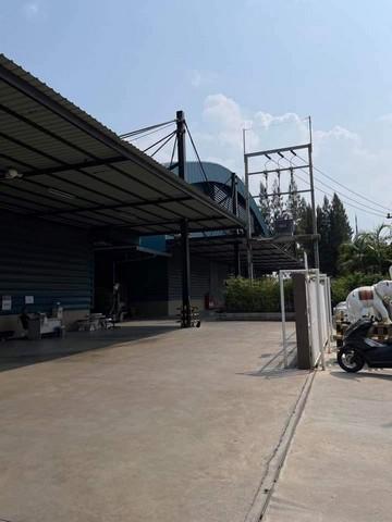 ให้เช่า คลังสินค้า พื้นที่โดยรวม 4500 ตารางเมตร ห่างจากท่าเรือแหลมฉบัง 3 กิโล ชลบุรี เขต Free zone มี 3 ห้องออฟฟิศ 4 ห้องน้ำ 5-10 ที่จอดรถ