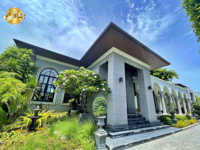 ขายบ้านหรูพร้อมสระว่ายน้ำส่วนตัว แจ้งวัฒนะ เมืองทองธานี นนทบุรี ใกล้รถไฟฟ้าสายสีชมพู บ้านเดี่ยว 3 ชั้น เมืองทองธานี ซอยโครงการ 5ถนนแจ้งวัฒนะ ซอยปากเกร็ด-แจ้งวัฒนะ 33ต.บางพูด อ.ปากเกร็ด จ.นนทบุรีสถานที่ใกล้เคียง :อยู่ใกล้มหาวิทยาลัยสุโขทัยธรรมาธิราช (มสธ)ใกล้ศูนย์แสดงสินค้า IMPACT เมืองทองธานีใกล้สถานีรถไฟฟ้าสายสีชมพูตัวบ้าน เป็นบ้านปลูกสร้างเองตั้งอยู่บนเ�