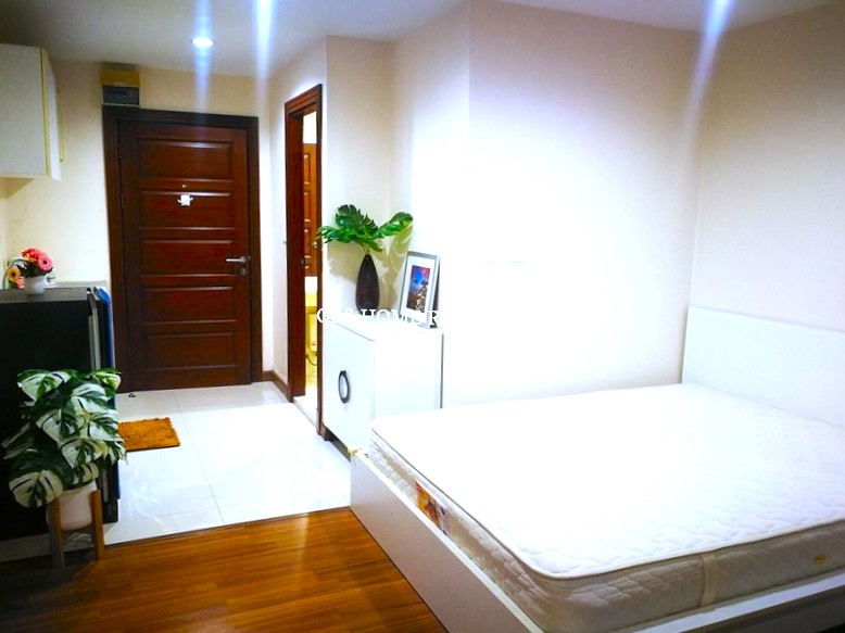 ให้เช่าคอนโด พีจี 2  พระราม 9  PG 2  The Residence Rama 9  พร้อมเฟอร์นิเจอร์ ใกล้ห้าง Central Rama 9 และ ตึก G Town ใกล้ตลาด Job fair