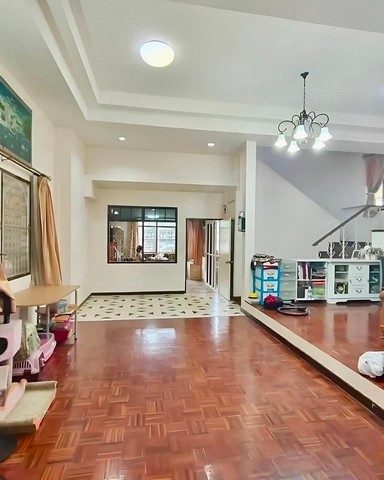 ขายบ้านเดี่ยว ซอยประดิษฐ์มนูธรรม 7 ปัจจุบันมีผู้พักอาศัยอยู่ ใกล้คริสตัลปาร์ค ย่านประดิษฐ์มนูธรรม บ้านวังทองหลาง