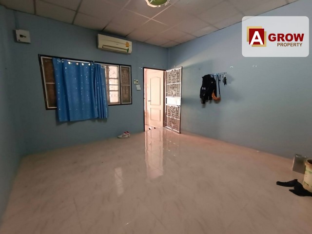 ม.กล่อมพิรุณ แพรกษา  การเดินทางสะดวกเข้าออกได้หลายทาง