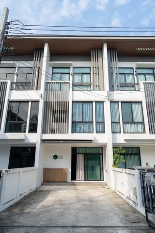 ขายทาวน์โฮม 3 ชั้น โครงการ Cozy by BNTD สตรีวิทยา 2 ซอย 15 แต่งสวยพร้อมอยู่ เดินทางสะดวก 