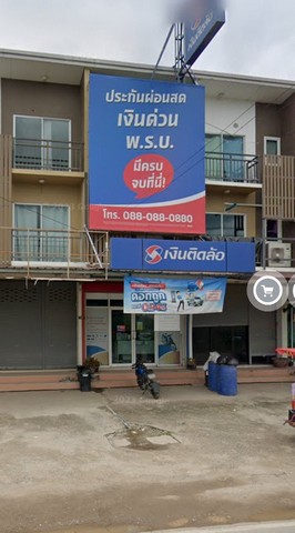 ขายตึกอาคารพาณิชย์ 3 ชั้น เจ้าของขายเอง ตำบลลาดสวาย อำเภอลำลูกกา จังหวัดปทุมธานี ที่ตั้ง : ตำบลลาดสวาย อำเภอลำลูกกา จังหวัดปทุมธานี 12150https://maps.app.goo.gl/XBZt8ThKC3VeSr9S7ขนาดพื้นที่ :   20.80 ตารางวาขายตึกอาคารพาณิชย์ 3 ชั้น เส้นลำลูกกาคลอง 3 ติดถนน พร้อมเดินทางเข้าออกได้หลายทางสะดวกสบาย  เป็นทางลัดที่รถวิ่งผ่านไปมาระหว่างลำลูกกาคลอง 2ขนาดตึก 20.80 ตรว หน้ากว้างประมาณ 4.50 เมตร  ตอนนี้มีเ