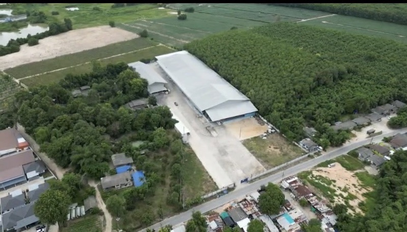 BST633 ให้เช่า-ขายที่ดิน 10 ไร่ อาคารโรงงานรวม 8,000 กว่าตารางเมตร เขต Free Zone อ.นิคมพัฒนา จ.ระยอง