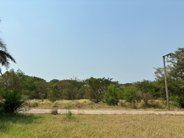 ให้เช่าที่ดินเปล่า  ถนนสุวินทวงศ์  ขนาดพื้นที่  2  ไร่ ราคา  24,000 Tel.0936785948