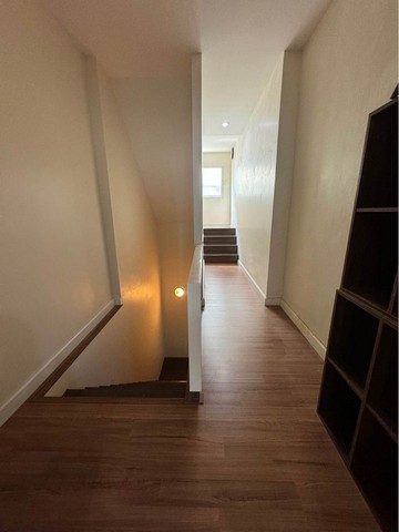 [B0993]ให้เช่า 17k ทาวน์โฮม นลินอเวนิว 2 รามคำแหง144  เขตสะพานสูง อยู่ติดกับบันไดสถานีรถไฟฟ้า ต้อนรับสัตว์เลี้ยง