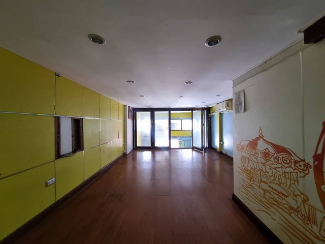 ขายตึกแถวนราธิวาส14 ติดถนน 4.5 ชั้น ทำเลดี ค้าขายได้