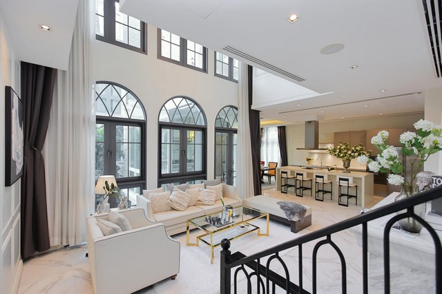 PO543 ขาย เดอะ บูเลอวาร์ด เอกมัย The Boulevard Ekkamai 4 ห้องนอน สุขุมวิท 63 เอกมัย 22 เฟอร์นิเจอร์พร้อมอยู่ พร้อมลิฟท์ และสระว่ายน้ำส่วนตัว