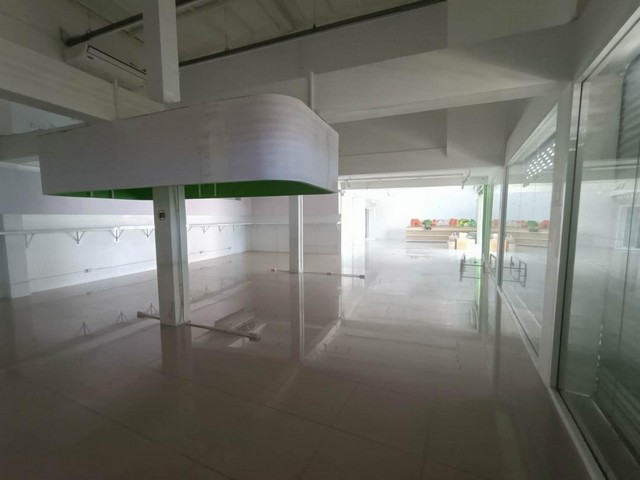 ให้เช่าอาคารพาณิชย์ 3ชั้น ติดถนนพระยาสุเรนทร์ เขตคลองสามวา รหัสB800