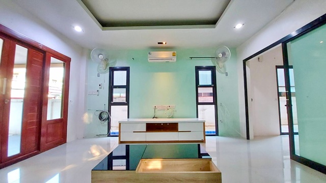 ตลาดสดดอนเมือง  7-11 บ้านเดี่ยวใหญ่มาก 2 ชั้น 45 ตร.ว. 355ตร.ม. 2 นอน   3 น้ำ ปิ่นทอง สรณคมน์ สรงประภา พระหฤทัย