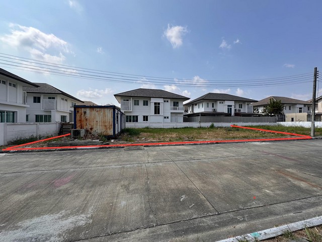 ที่ดินเปล่ากรุงเทพกรีฑา 91.8 ตร.ว. โครงการณุศาศิริ พระราม9-วงแหวนคู่ขนานมอเตอร์เวย์ สะพานสูงประกาศ 8,721,000ติดต่อ 096 964 5474 บี ธนภรณ์ ทักแชท 096 964 5474รายละเอียด- ที่ดินเปล่า- หน้ากว้าง 22.2 เมตร (โดยประมาณ)- โครงการณุศาศิริ พระราม 9 วงแหวน- เนื้อที่ : 91.8 ตร.ว.- ทิศ : เหนือ- ทำเล : พัฒนาการ-กรุงเทพกรีฑา (พระราม9)จุดเด่น- ที่ดินเปล่าในโครงการ- เหมาะสร้างบ้าน- ขนาด เนื้อที่ กำลังพอดีหายากในละแวก