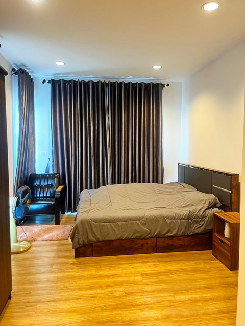 โรบินสัน ราชบุรี ให้เช่าบ้านเดี่ยว 2 ชั้น 3นอน 3น้ำ เฟอร์ครบ เขางู 64 ตรว. 202 ตรม. ซีเจ BigC