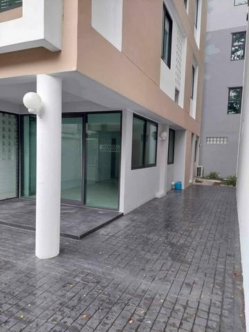 ให้เช่าโฮมออฟฟิศ 6 ชั้น 350 ตรม. มีดาดฟ้า พร้อมลิฟท์ 1 ตัว ย่านพระราม 9 ซอยทะลุไป ถนนเพชรบุรีได้