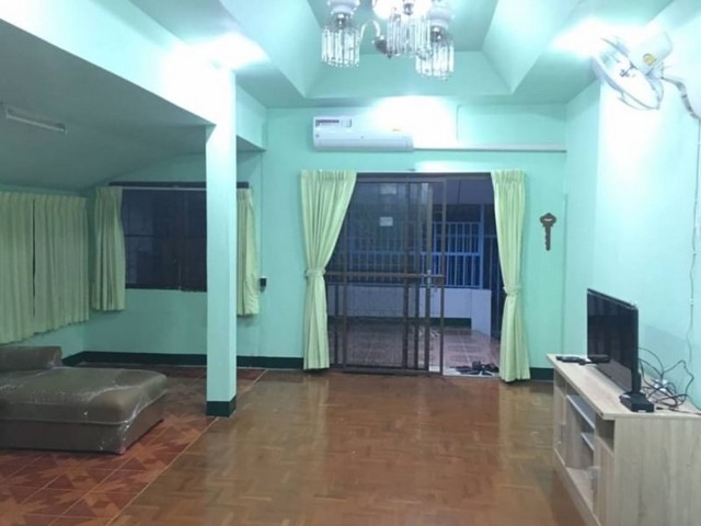 บ้านชั้นเดียว ตกแต่งใหม่ พร้อมเฟอร์ โซนป่าแดด