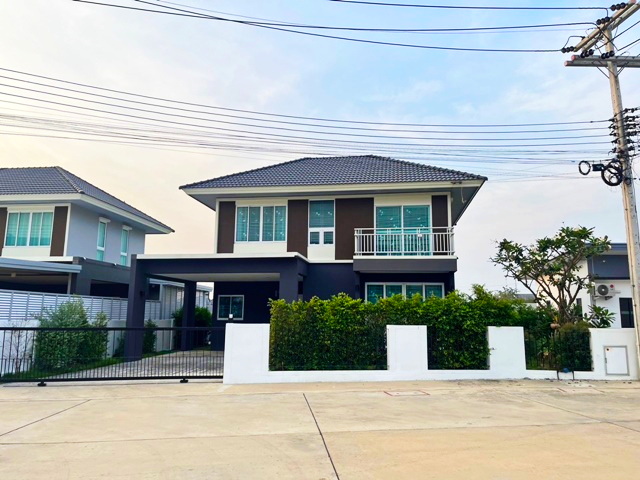 โรบินสัน ราชบุรี  ซีเจ BigC ราชบุรี ให้เช่าบ้านเดี่ยว 2 ชั้น 3นอน 3น้ำ 16,998 B-M  เฟอร์ครบ อยู่ในโครงการ บ้าน อุทยานหินเขางู 64 ตรว. 202 ตรม.Ratchaburi Robinson house for rent 2Storey 3bed 3bath 16,998B-M Fully Fur in the project KhaoNgu Stone Park 64 sqwa 202sqm. CJ BigC ถ.ราชบุรี-ผาปก เพชรเกษมตำบล เกาะพลับพลา อำเภอเมืองราชบุรี ราชบุรี 700001 ห้องรับแขก 3 ห้องนอน 3 ห้องน้ำ 1 ห้องทำงาน เครื่องซักผ้ามีบริเวณซักผ้าทำครัว ด้านหลังตัวบ้าน มีบริเวณรอบบ้าน มีความเป็นส่�