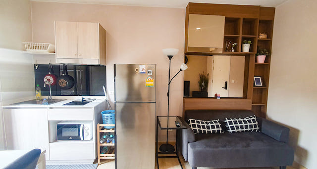 The Tree Onnut Station, calm, clean, 5th floor, BTS Onnut***Service for selling/renting houses, condos and giving advice. If interested, contact at any time***Interested in additional details or pictures or to make an appointment to see the room, contact Ekachai (Aui).T. 089-799-5598Line ID: @auiauiaui001 (add @ in front)-------------------------------------------------- ------------Room type: 1 bedroom, 1 bathroomSize 26 sq m., 5th floorClean room, beautifully decorated, ready to move in.details-------------------------------------------------- ------------Rental price: 14,000 baht per month-------------------------------------------------- ------------*Facilities worth using- Living Lounge- Salt system swimming pool- Fitness- Relaxation garden-------------------------------------------------- ------------*Nearby important places (Based on information from Google Map)- Green Line, On Nut Station: 500 m.- Lotus On Nut : 500 m.- Century The Movie Plaza : 600 m.- Gateway Ekkamai : 2.9 km