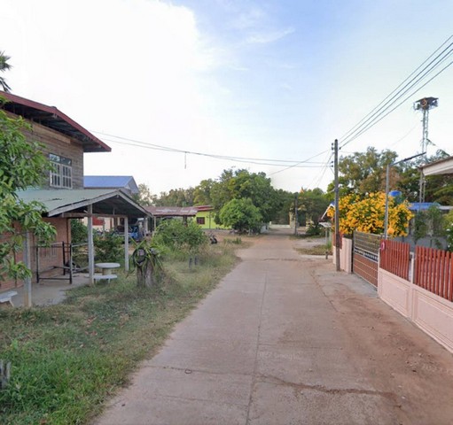 ขายบ้านพร้อมที่ดิน นาสะเม็ง มุกดาหาร กู้ธนาคารได้ เจ้าของขายเอง 161 ตารางวา ตำบลนาสะเม็ง อำเภอดอนตาล จังหวัดมุกดาหาร ที่ตั้ง : ตำบลนาสะเม็ง อำเภอดอนตาล จังหวัดมุกดาหารhttps://goo.gl/maps/7mFbrLLQyB3ArypB6ขนาดพื้นที่ 161 ตารางวารายละเอียดบ้าน 2ชั้น  ชั้นล่างปูน1ห้องโถง1ห้องน้ำชั้นบนไม้ 1ห้องโถงมีพื้นที่จอดติดถนนสาธรณะประโยชน์ 2ด้านเหมาะกับการอยู่อาศัย เปิดสำนักงาน ค้าขายสถานที่ใก