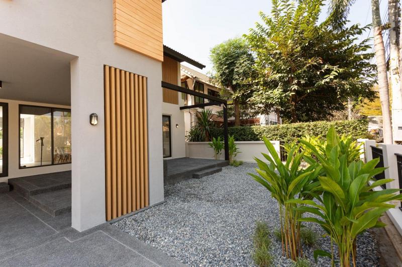 บ้านพูลวิลล่ารีโนเวทใหม่ทั้งหลัง ใกล้กาดฝรั่ง ใกล้โรงเรียนนานาชาติ พร้อมสระระบบเกลือ ราคาไม่เกิน 9 ล้าน