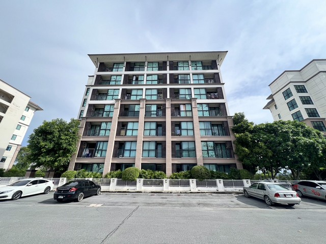   รายละเอียดเพิ่มเติม Code ID : BD 19163  ราคาขาย  1,620,000 บาท- ขนาดพื้นที่ :  31.49 ตารางเมตร - จำนวนห้อง :  1 ห้องนอน 1 ห้องน้ำ  พิกัดทรัพย์ : https://maps.app.goo.gl/HL8tK8JwfsrcuQgF6    สถานที่ใกล้เคียง- ใกล้ฮาร์เบอร์มอลล์ แหลมฉบัง- ใกล้โรงเรียนนานาชาติชลบุรี - ใกล้โรงพยาบาลวิภาราม แหลมฉบังสอบถามเพิ่มเติม/นัดชมโทร. 097-419-5982(พลอย)โทร. 096-932-4624(ออมสิน)Line : @panaya (มี@ด้านหน้า)ปรึกษาสินเชื่อฟรี One Stop Service ดูแลตั้งแต่ต้นจนจบบริษัท ปณยา�