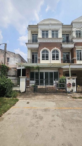 ให้เช่าทาวโฮม  ซอยแจ้งวัฒนะ14 ใกล้MRT สีชมพู   หลังมุม3 ชั้น ม.พาราไดซ์พาร์ค