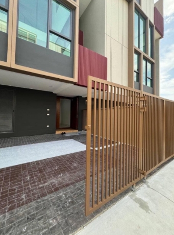 ให้เช่าทาวน์โฮม โฮมออฟฟิศ4 ชั้น  บ้านกลางเมือง คลาสเซ่ สุขุมวิท 77 อ่อนนุช 21