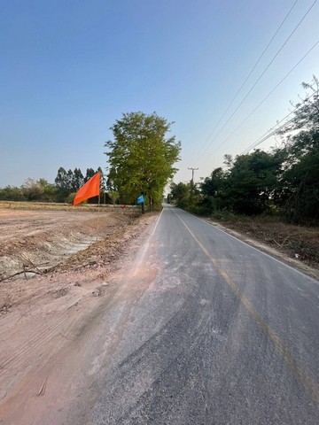 ที่ดินถูก ทำเลดี ถมให้ ฟรีโอน โครงการติดถนนลาดยาง ซอยมาบช้าง ใกล้ถนนสุวรรณศร