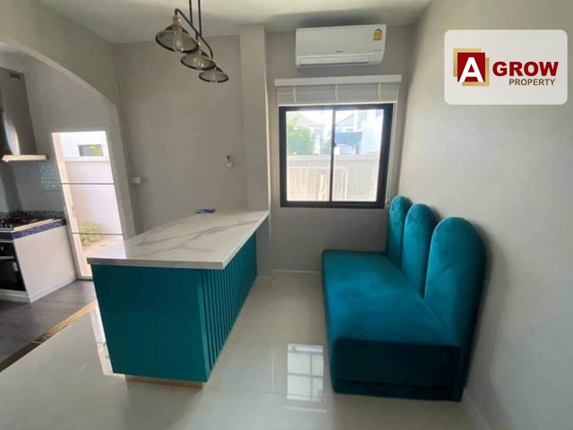 ม.บลูลากูน 2 ประเวศ บ้านรีโนเวทใหม่พร้อมเข้าอยู่ แถมเฟอร์นิเจอร์พร้อมอยู่ การเดินทางสะดวก