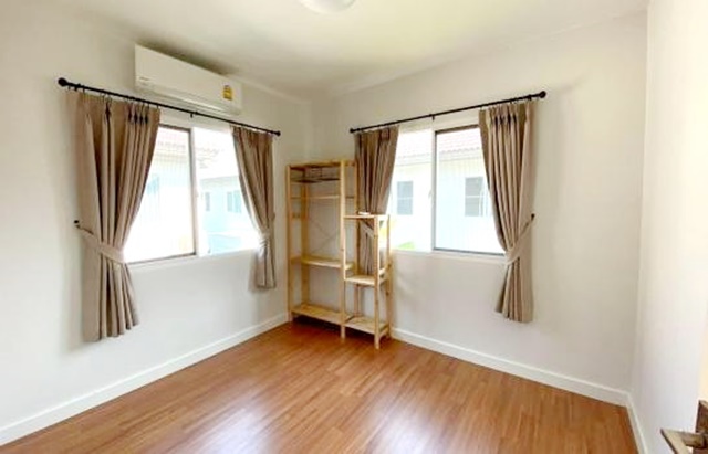 ทำเลดี เฟอร์ครบตลาดประชาอุทิศ 90 ให้เช่าบ้านเดี่ยว 2 ชั้น 52ตรว.120ตรม. 3นอน 2น้ำ 2จอดรถ 4แอร์ มีสวนหย่อม ถนนกว้าง แม็กซ์แวลู ประชาอุทิศ