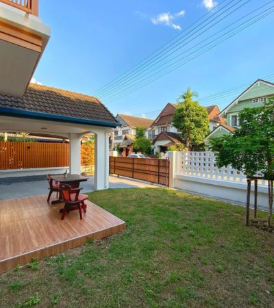 บ้าน 2 ชั้น สไตล์ Modern muji  พร้อมสวนแนวญี่ปุ่น โครงการจัดสรร แลนด์แอนด์เฮ้าส์ปาร์ค