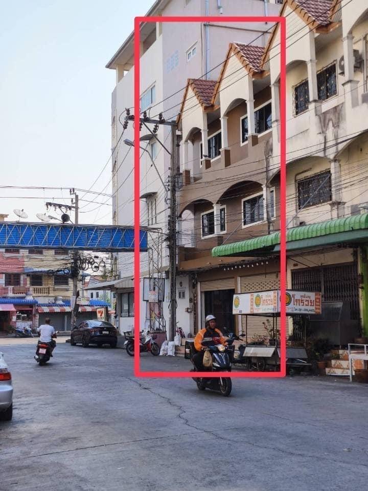 ให้เช่า อาคารพาณิชย์ 3 ชั้น ทำเลดี เหมาะค้าขาย ติดถนนน ติดกับ 7-ELEVEN ถนนเลียบคลองภาษีฯ ฝั่งเหนือ หนองแขม กทม.