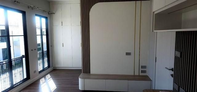 ปล่อยบ้านใหม่แต่งสวยFully Furnish โครงการเศรษฐสิริ บางนา สุวรรณภูมิ เดินทางสะดวก พร้อมอยู่ รหัสประกาศ HR1587