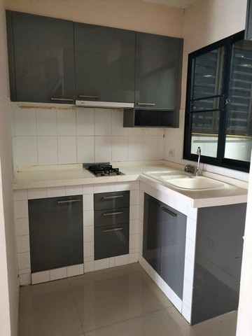 ให้เช่าทาวน์โฮม3ชั้นย่านทาวน์อินทาวน์รามคำแหงเลียบด่วน บ้านกลางเมืองรามคำแหง 39