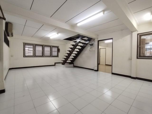 ให้เช่าบ้านเดี่ยว2ชั้นย่านลาดพร้าว122ซอยมหาดไทยใกล้MRTมหาดไทย รพ.ลาดพร้าว