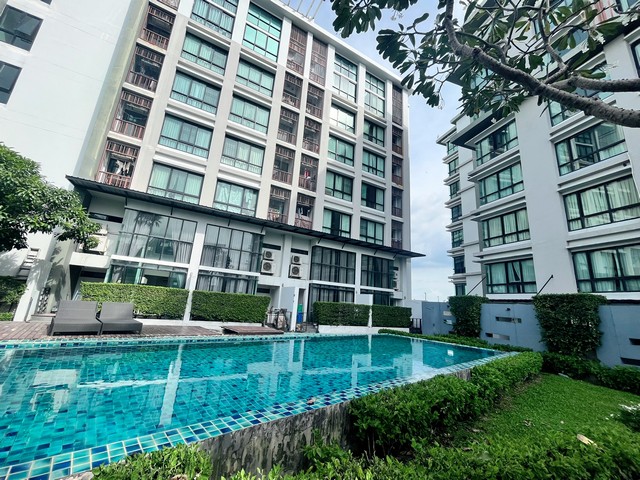  รายละเอียดเพิ่มเติม Code ID : AN 3693 ขาย   1,710,000   บาท- พื้นที่ใช้สอย :  45.10 ตร.ม.- จำนวนห้อง : 1 ห้องนอน 1 ห้องน้ำ- ชั้น : 2    - อาคาร : 1 พิกัดทรัพย์ :  https://maps.app.goo.gl/NAiKdKCUbfsCEMEJ7  สถานที่ใกล้เคียง  -มหาวิทยาลัยอัสสัมชัญ เอแบค บางนา -โรงพยาบาลรวมชัยประชารักษ์  -วิทยาลัยเทคนิคกาญจนาภิเษกสมุทรปราการ สอบถามเพิ่มเติม/นัดชมโทร. 097-419-5982(พลอย)โทร. 096-932-4624(ออมสิน)Line : @panaya (มี@ด้านหน้า)ปรึกษาสินเชื่อฟรี One Stop Service ดูแลตั้งแต่�