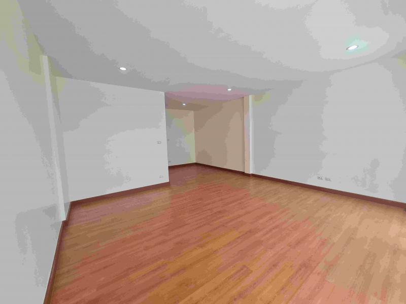 ขายด่วนทาวน์โฮม3ชั้น ทำเลทองโครงการวิชั่นสมาร์ทซิตี้(พระราม5-นครอินทร์)จ.นนทบุรี