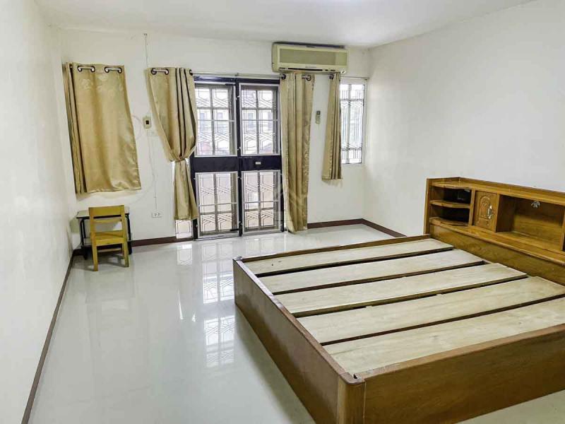 ทาวน์เฮ้าส์ 2 ชั้น หมู่บ้าน สิรีนเฮ้าส์ รัตนาธิเบศร์ พร้อมอยู่