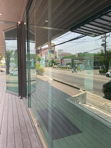 อาคารให้เช่า 3 ชั้น ใจกลางลาดพร้าว  ใกล้โรงเรียนสตรีวิทยา 2 เหมาะสำหรับธุรกิจที่ต้องการพื้นที่ขนาดใหญ่เพื่อรองรับการเติบโต