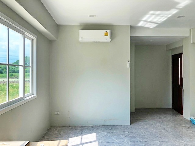 ทำเลดี 300ตรว. 1,204ตรม. เซ็นทรัล ศาลายา ให้เช่าโกดัง-พร้อมออฟฟิศ 2 ชั้น ไฟฟ้า 3 เฟส จุดกระจายสินค้า 2ออฟฟิศ 4น้ำ 2แอร์ รถพ่วงเข้าได้