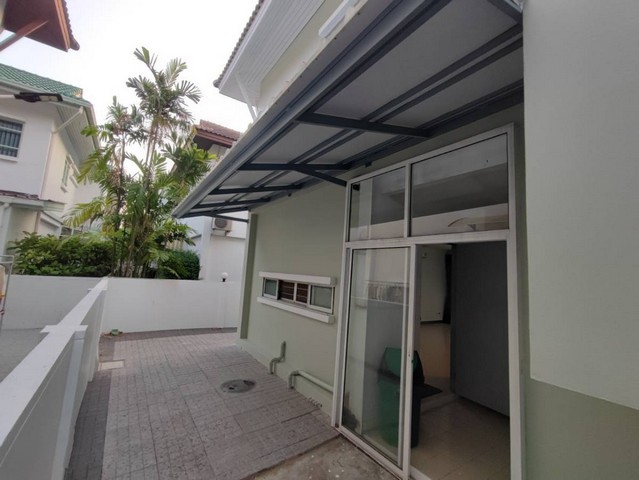 ให้เช่าบ้านเดี่ยวสัมมากร ถนนนครอินทร์-พระราม5 บ้านเพิ่งรีโนเวทใหม่พร้อมพักอาศัย ใกล้ตลาดสดพระราม5 โรงเรียนอนุบาลเด่นหล้า เดินทางสะดวก