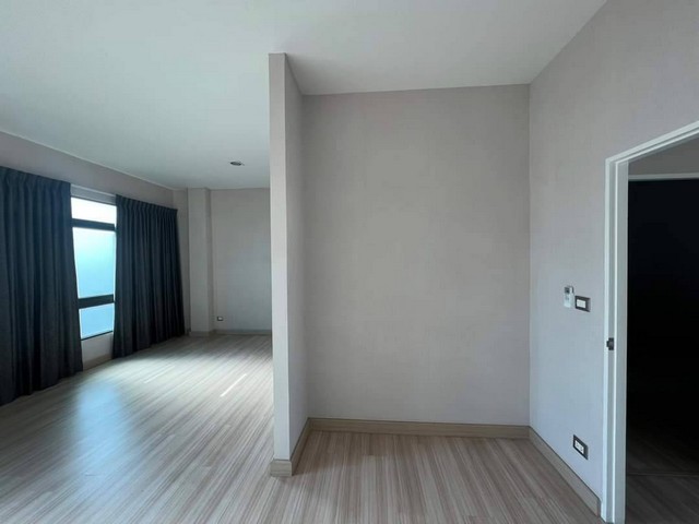 รหัสทรัพย์ R3053 ให้เช่าและขาย ทาวน์โฮม 4ชั้น หมู่บ้าน อัพ ทาวน์ สาธุประดิษฐ์ ใจกลางเมือง พระราม 3 ถนนจันทน์